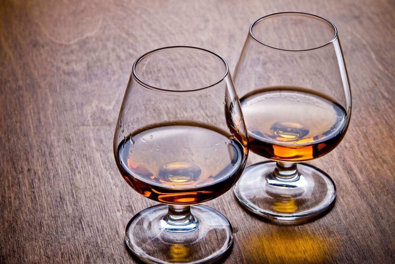 Comprar brandy convidado de Baco: TuPonesElVaso