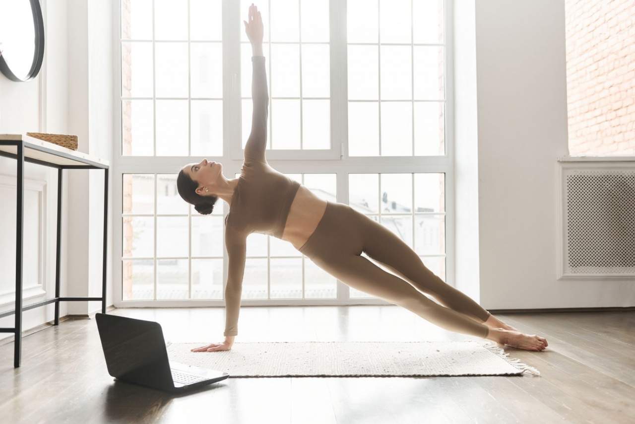 Fitness femenino de PM Team entrenamiento para mujeres online