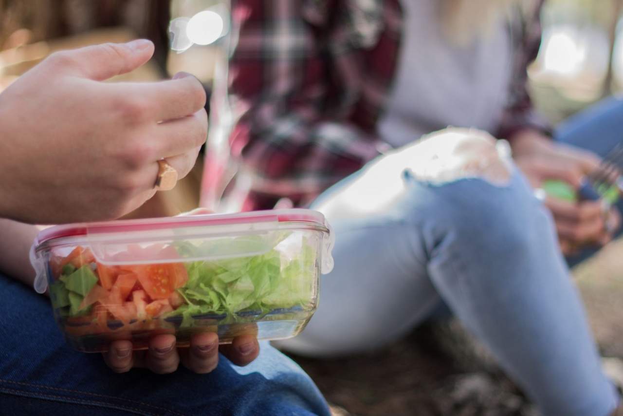 ¿Cómo preparar un tupper saludable todos los días? Consejos de Santa & Bendita