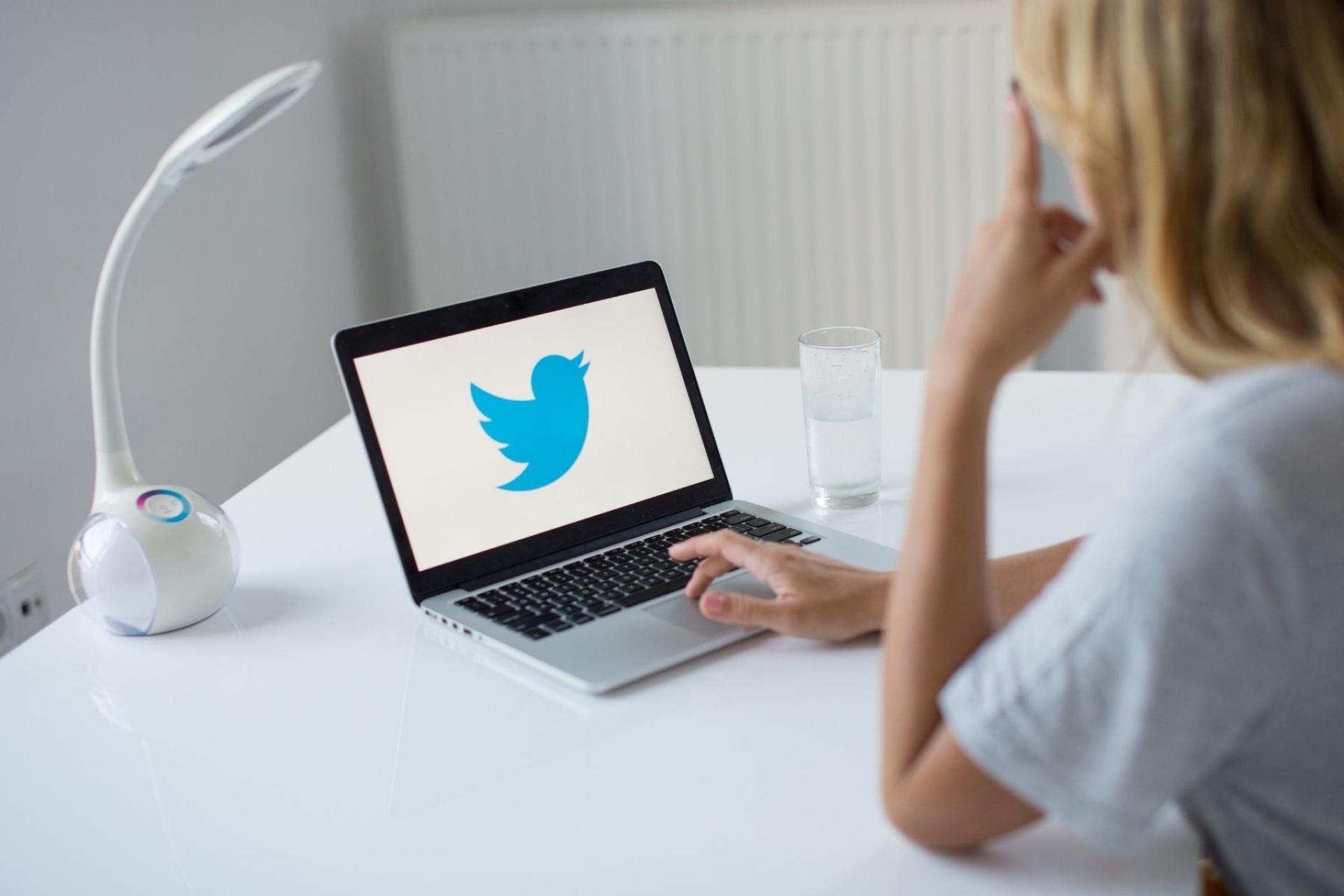 ¿Es recomendable que los despachos de abogados y las asesorías trabajen la gestión de las redes sociales? Por Conchi Sancar, especialista en marketing y comunicación