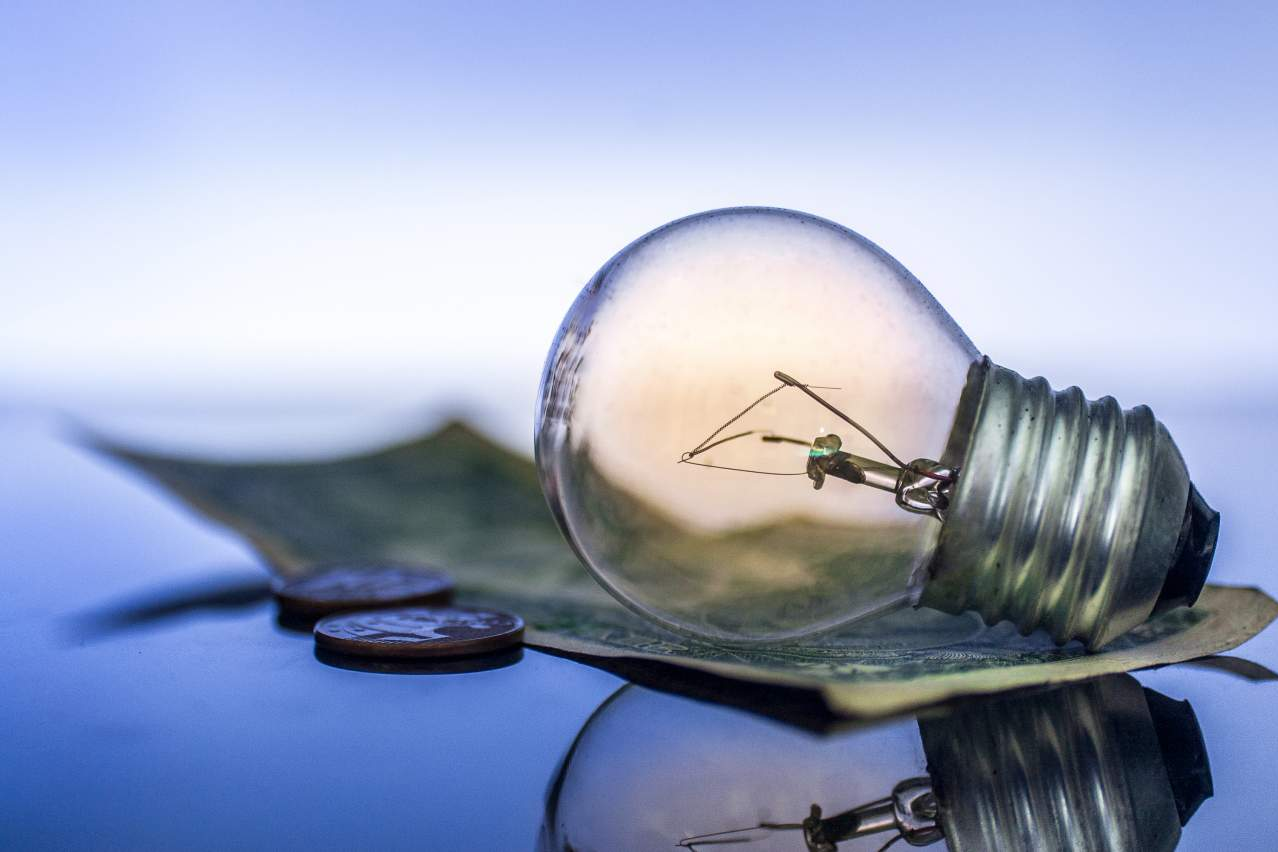 Ahorro Direct ayuda a economizar el precio de los cambios en la factura de la luz
