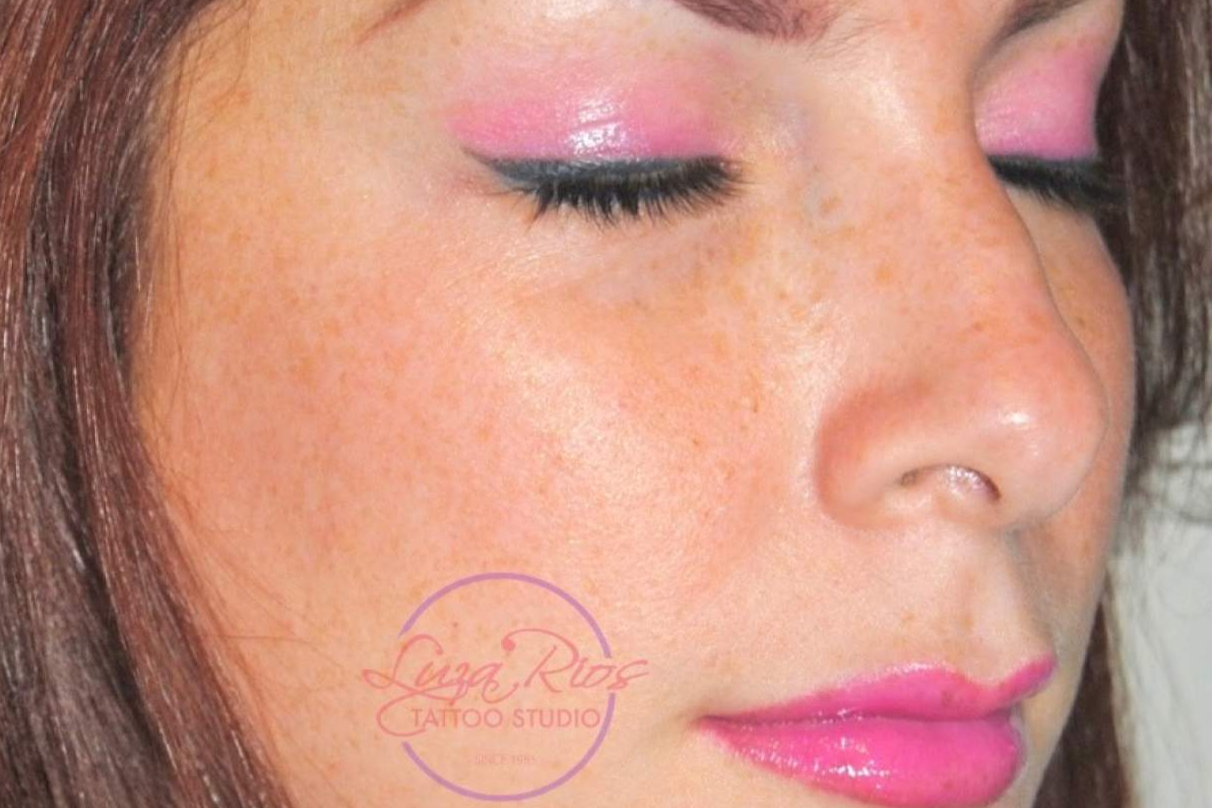 Luza Ríos Tattoo Studio se consolida como uno de los mejores centros para el maquillaje permanente difuminado
