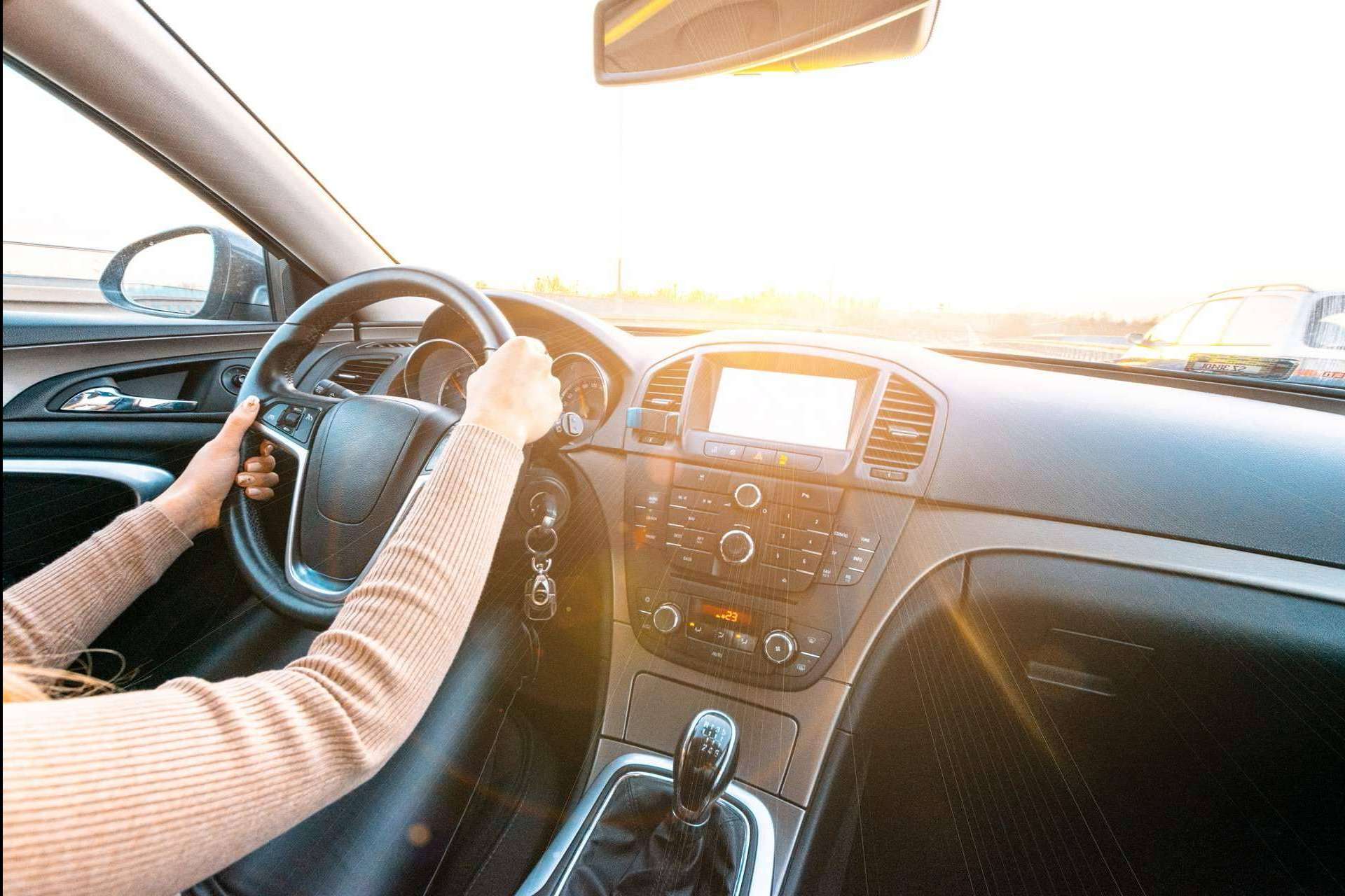 Gestionar el trámite de la ficha reducida en pocas horas con Ficha Técnica Coche