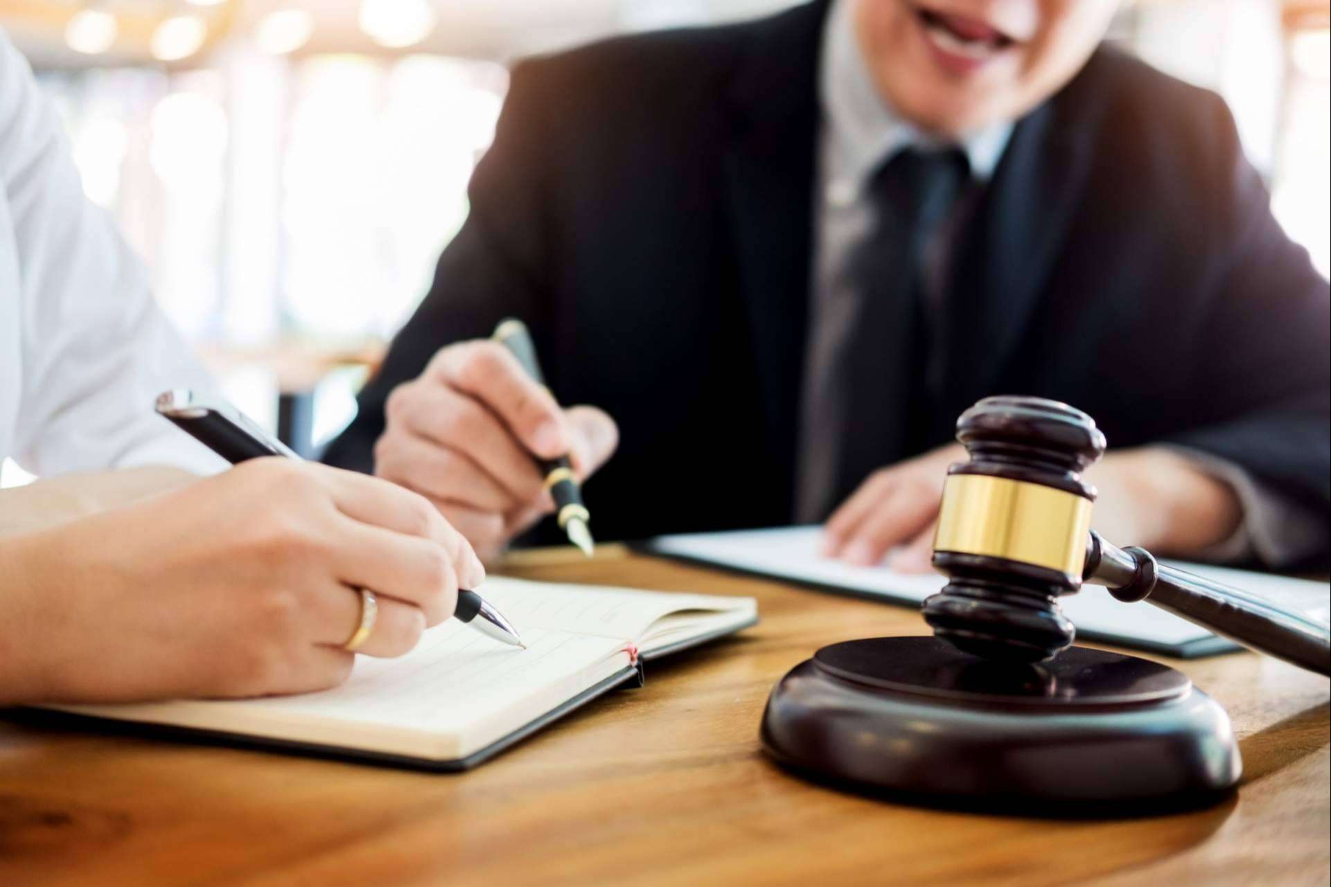 Hacer frente a un concurso de acreedores con la asesoría de los abogados de Ackermann & Schwartz