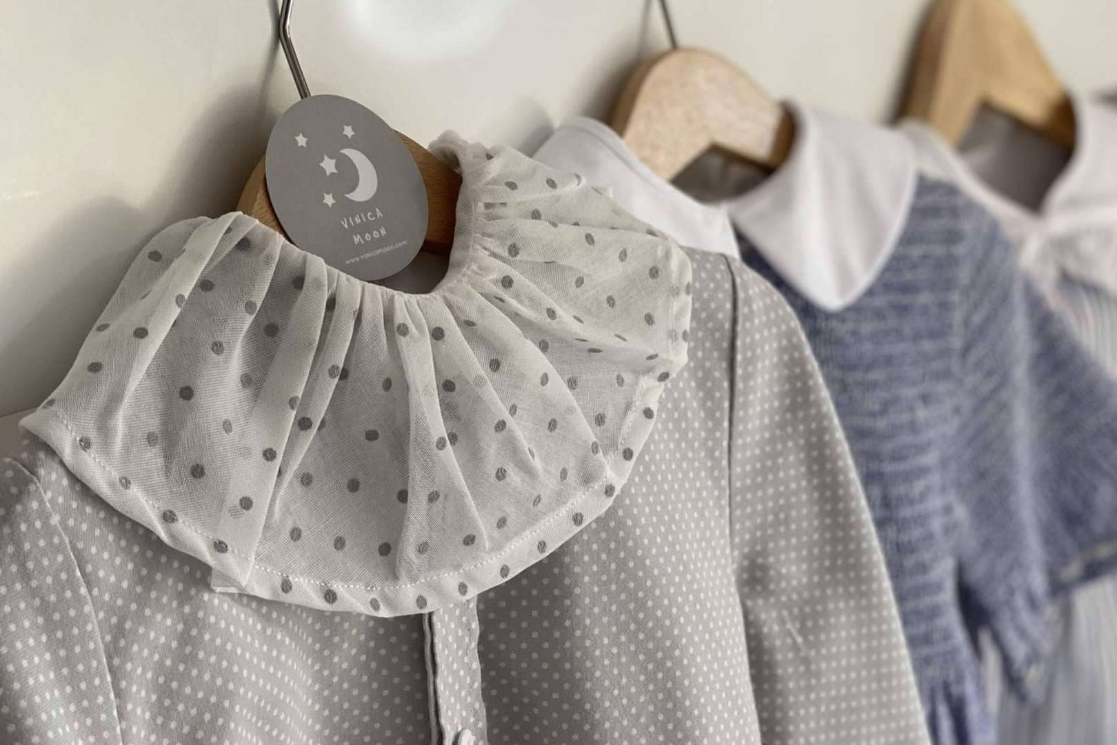 VinicaMoon: uno de los referentes de los cuellos de camisas