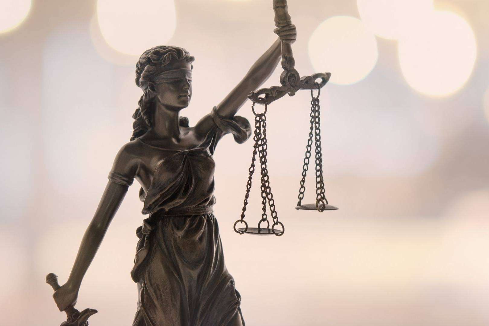 La ayuda de iMorosity para salir de los ficheros de morosos cuando se vulnera el derecho al honor