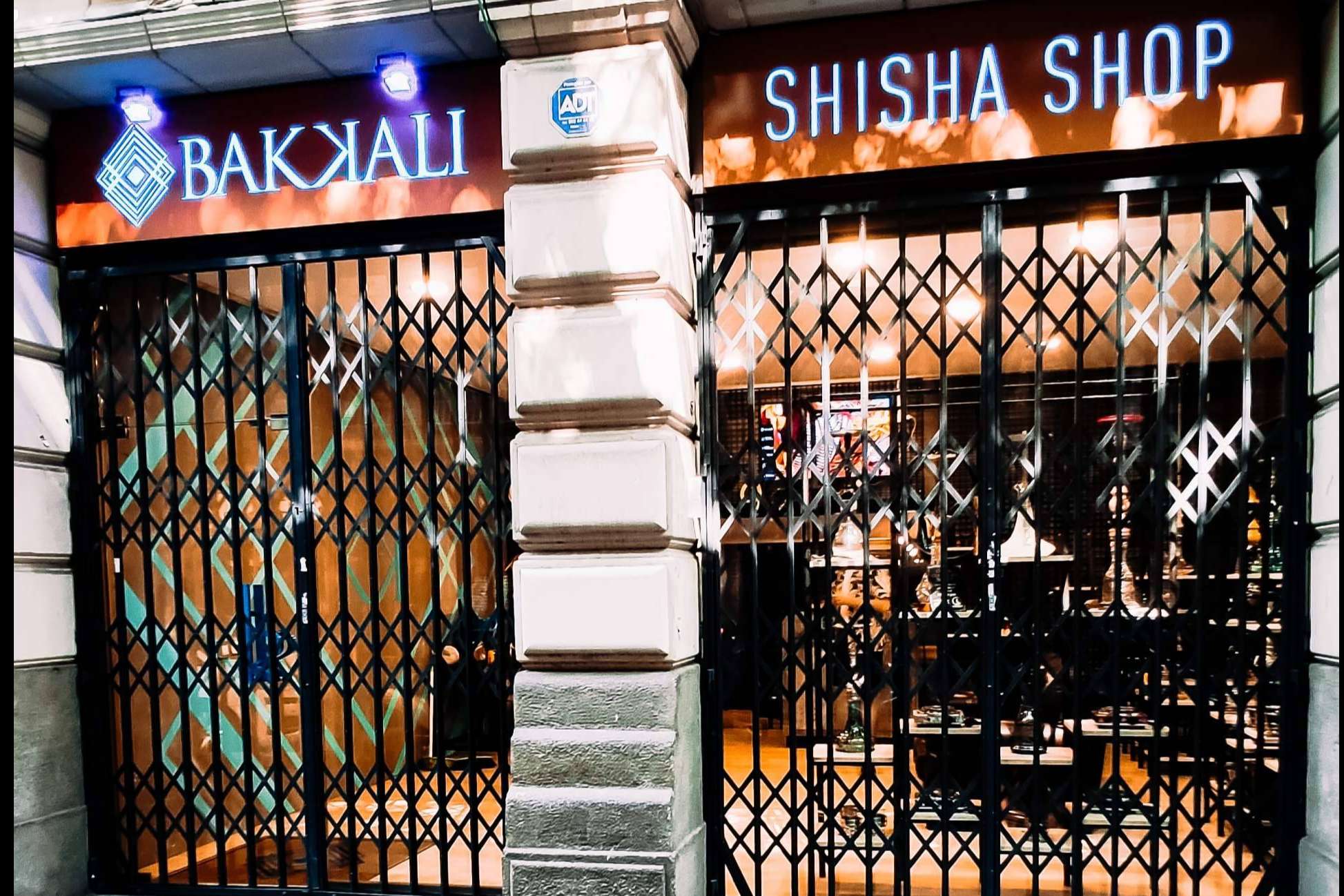 Barcelona recibe la segunda tienda física de Bakkali Shisha Shop, la tienda especializada en cachimba