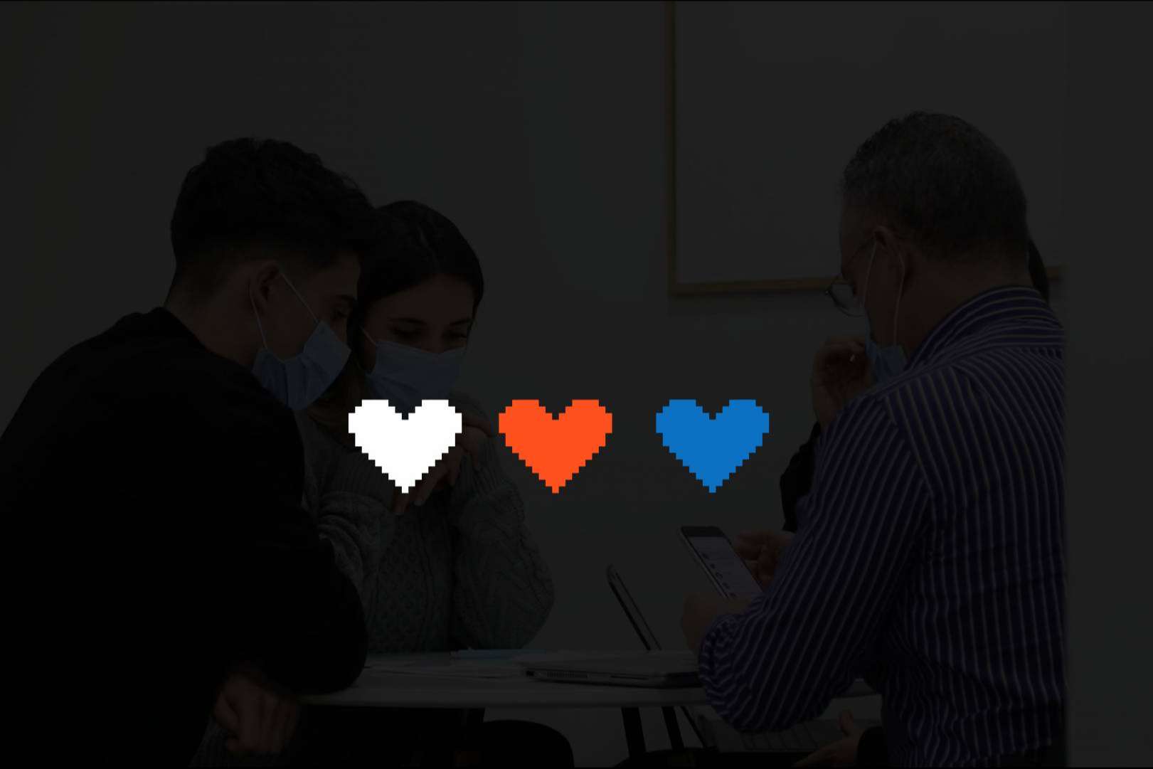 La agencia de publicidad Publydea celebra su 4º aniversario con un rebranding de su marca