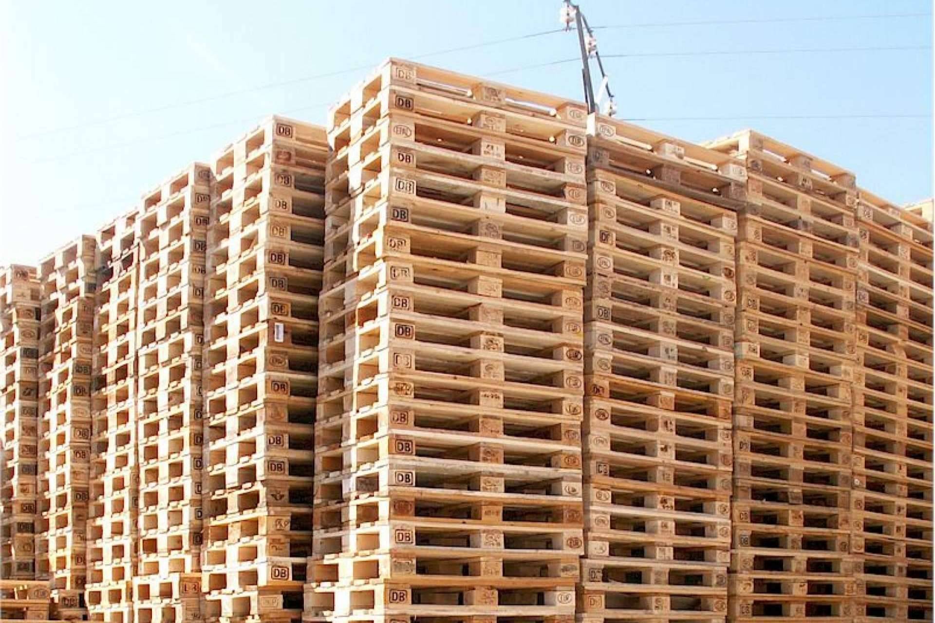 Europalet, el servicio que proporciona todo tipo de palés de madera desde España a todo el mundo