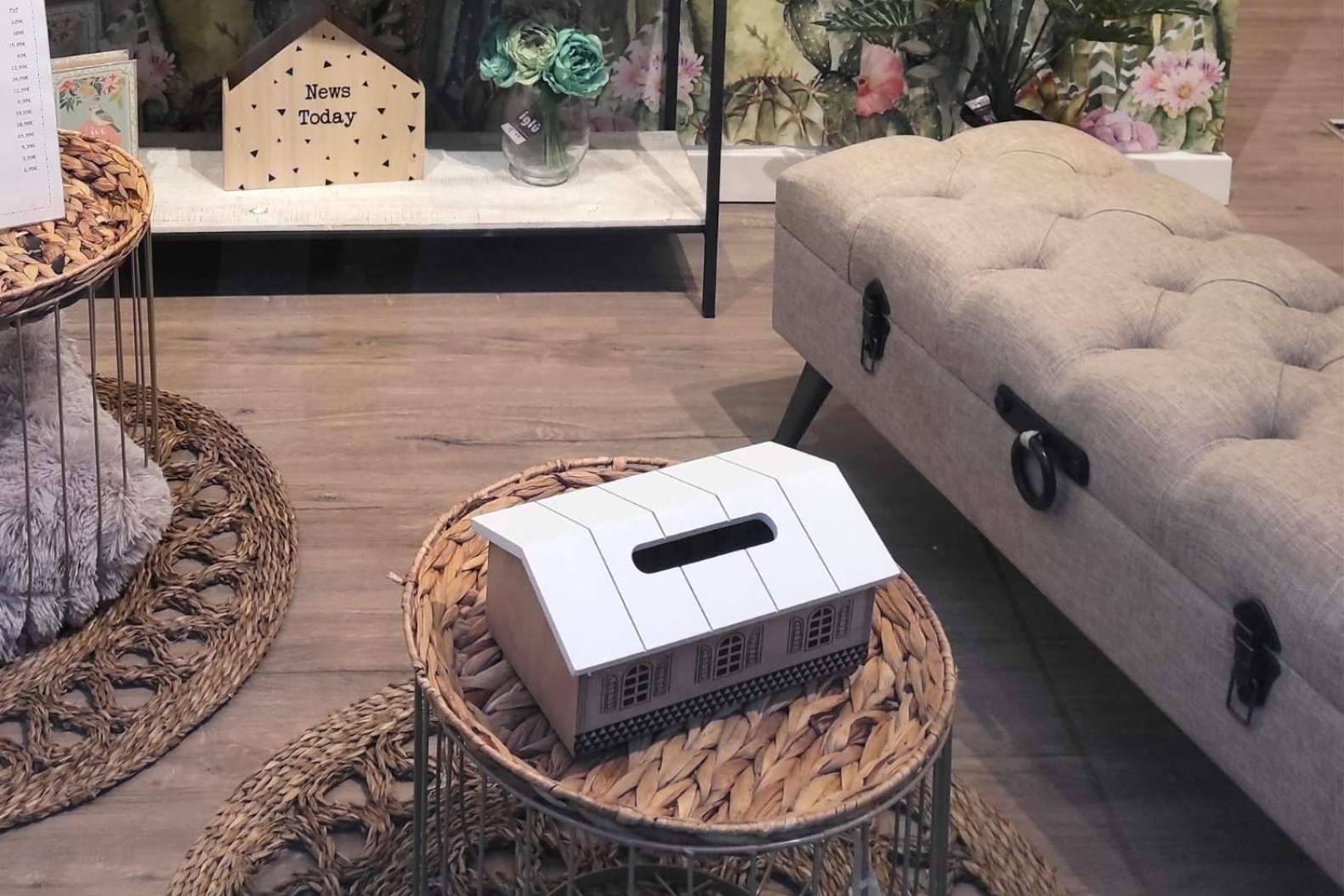 Iglú Tiendas dispone de productos para el hogar como baúles, pufs, maletines, cestos y organizadores de armario