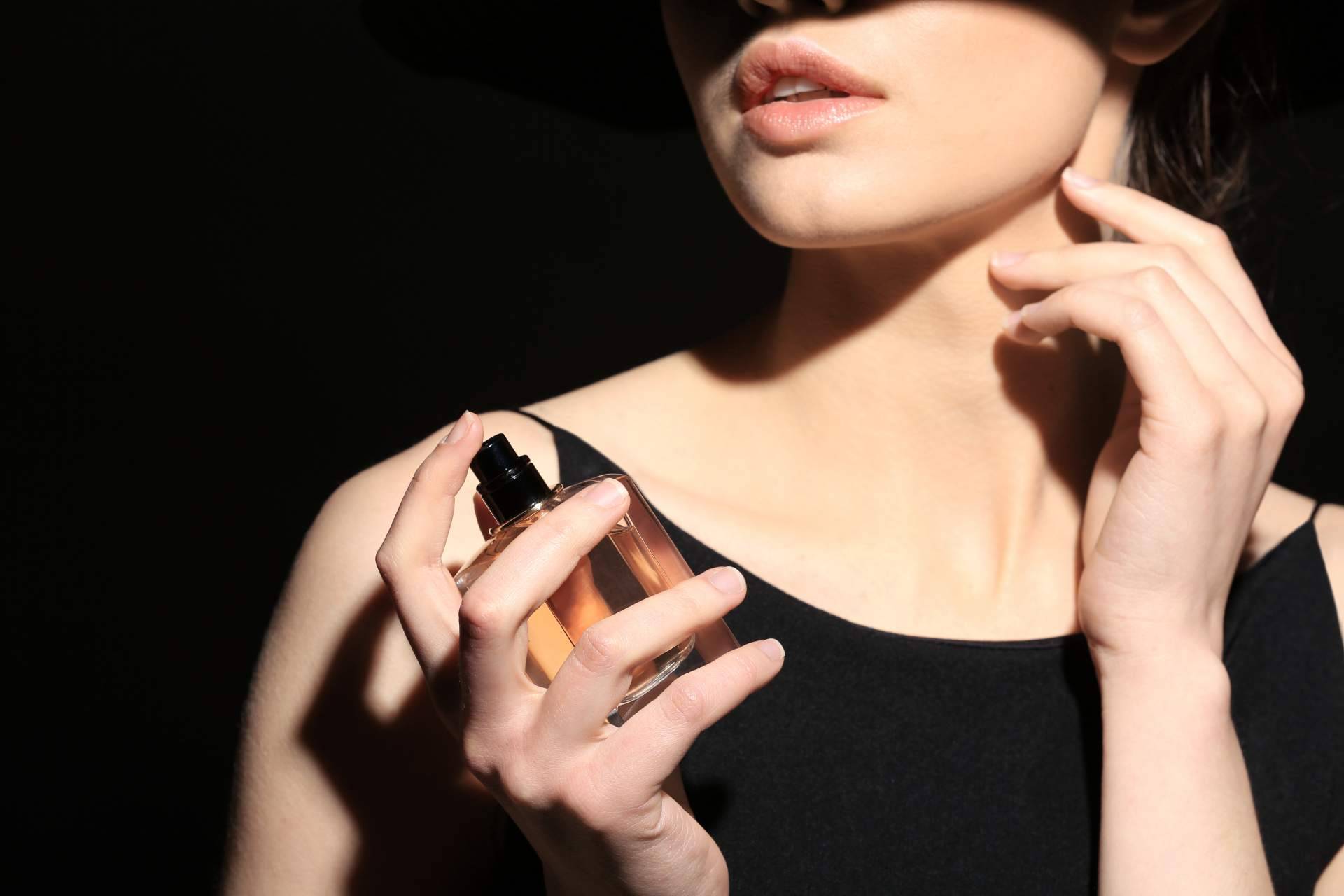 ¿Dónde encontrar un amplio catálogo de perfumes online?, por Openhoris