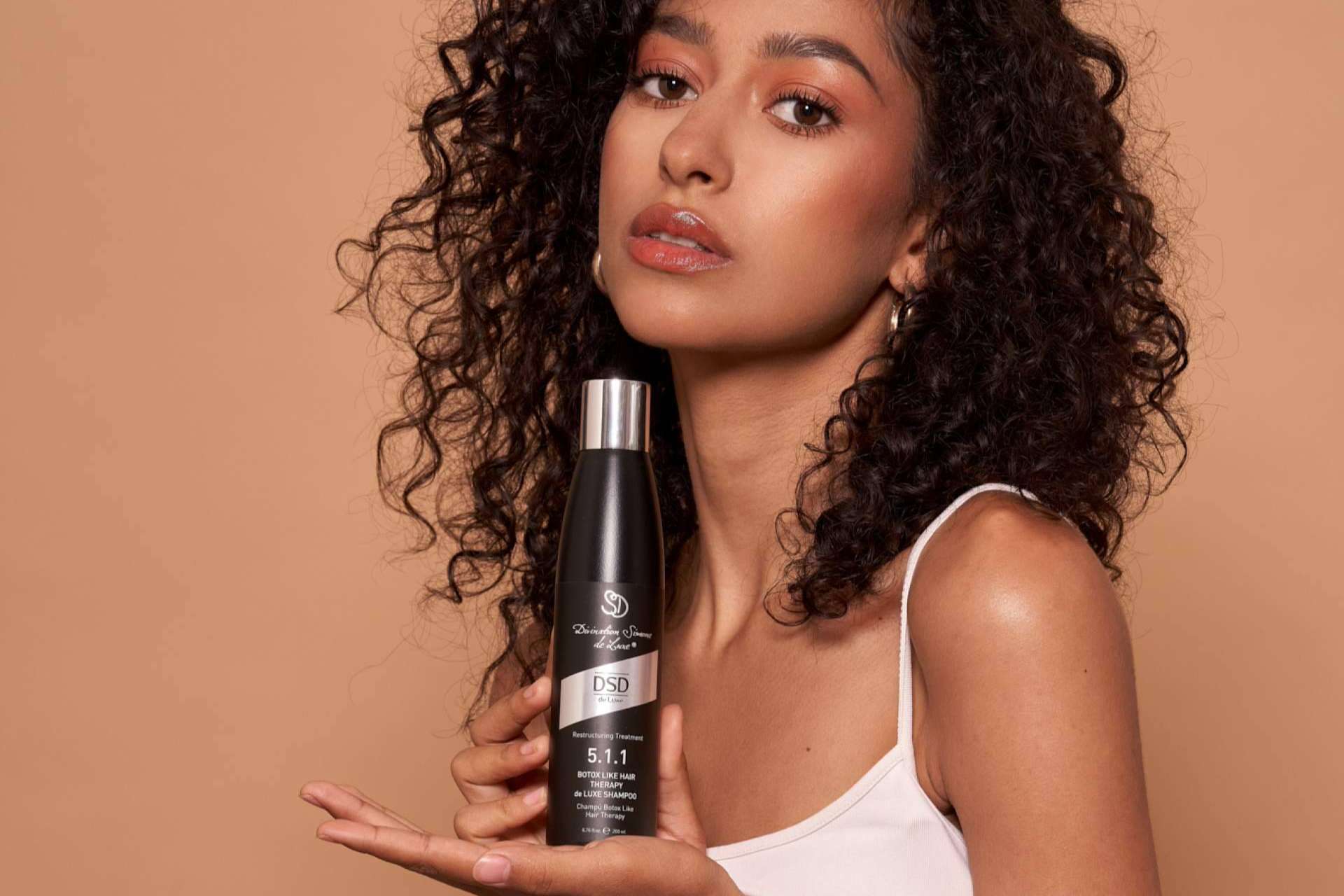 DSD ofrece la Línea 5, una de las mejores líneas de productos para el cabello