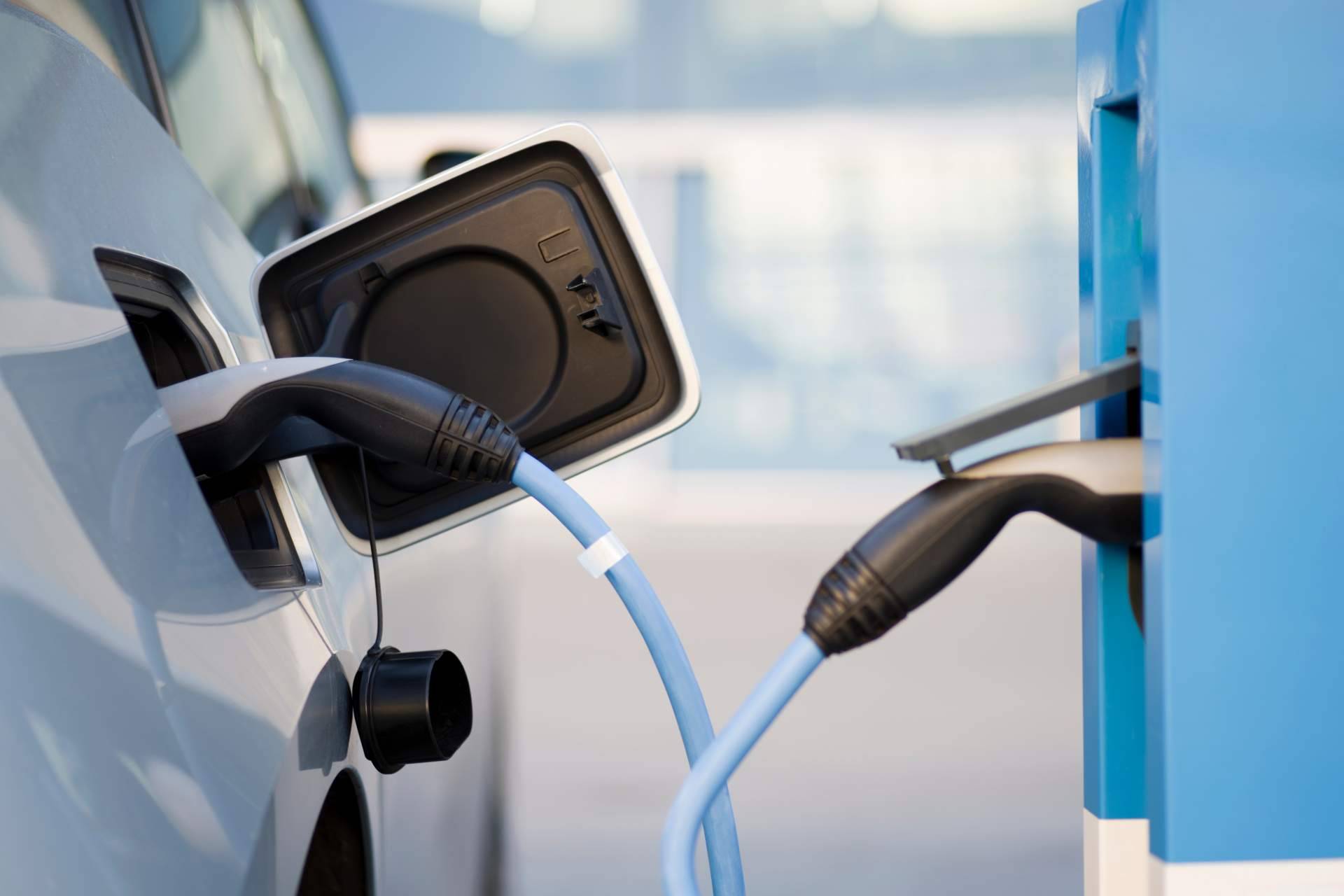 ¿Cuáles son las ventajas de instalar un Wallbox en el parking?