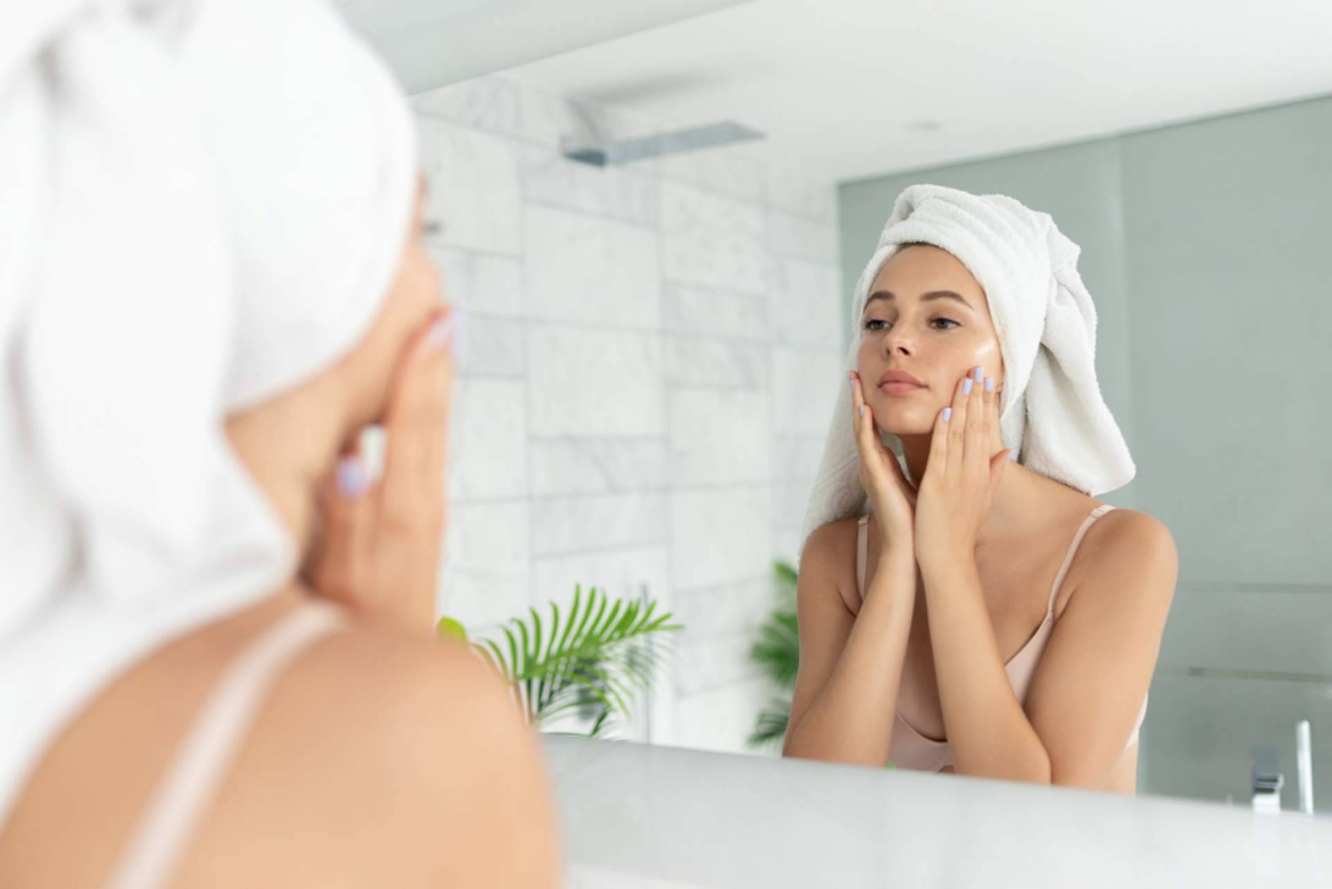 Transformar la piel en casa es posible con la alta cosmética de las rutinas faciales de MiCleo&Co