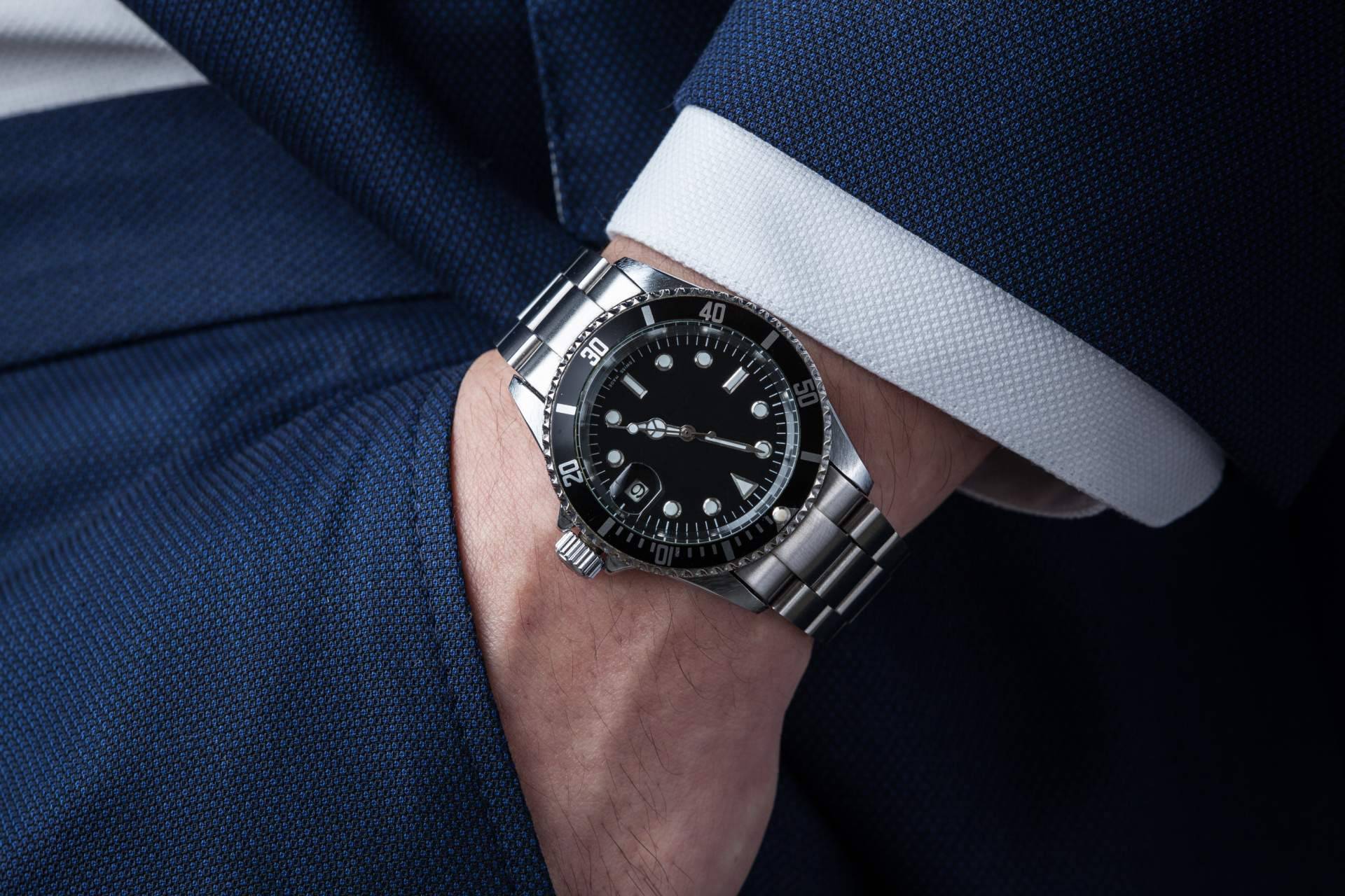 La compañía de confianza de compraventa relojes, Bonhill Group