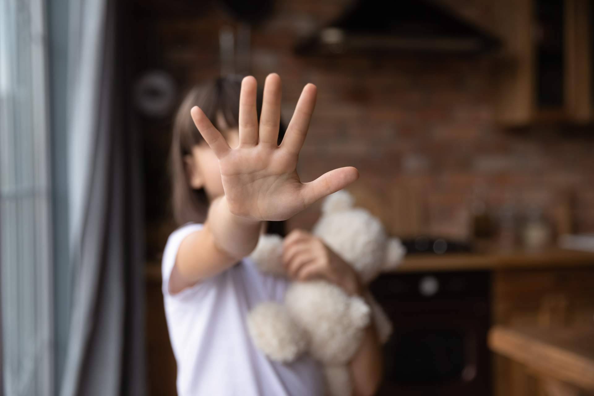 El taller de Victoria Cadarso Team para superar el trauma infantil es 'Abraza a tu niño interior'