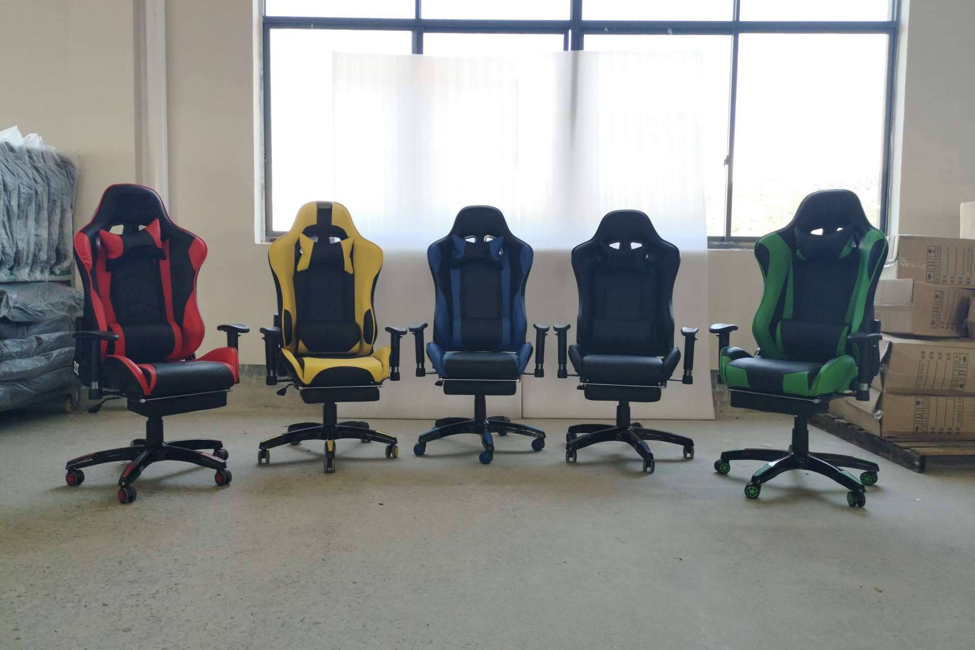 La importación de sillas gamer y muebles de oficina, de la mano de Cómprale a China
