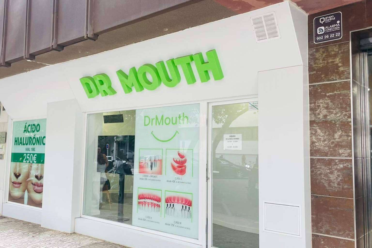 La clínica DrMouth y sus ayudas para implantes dentales