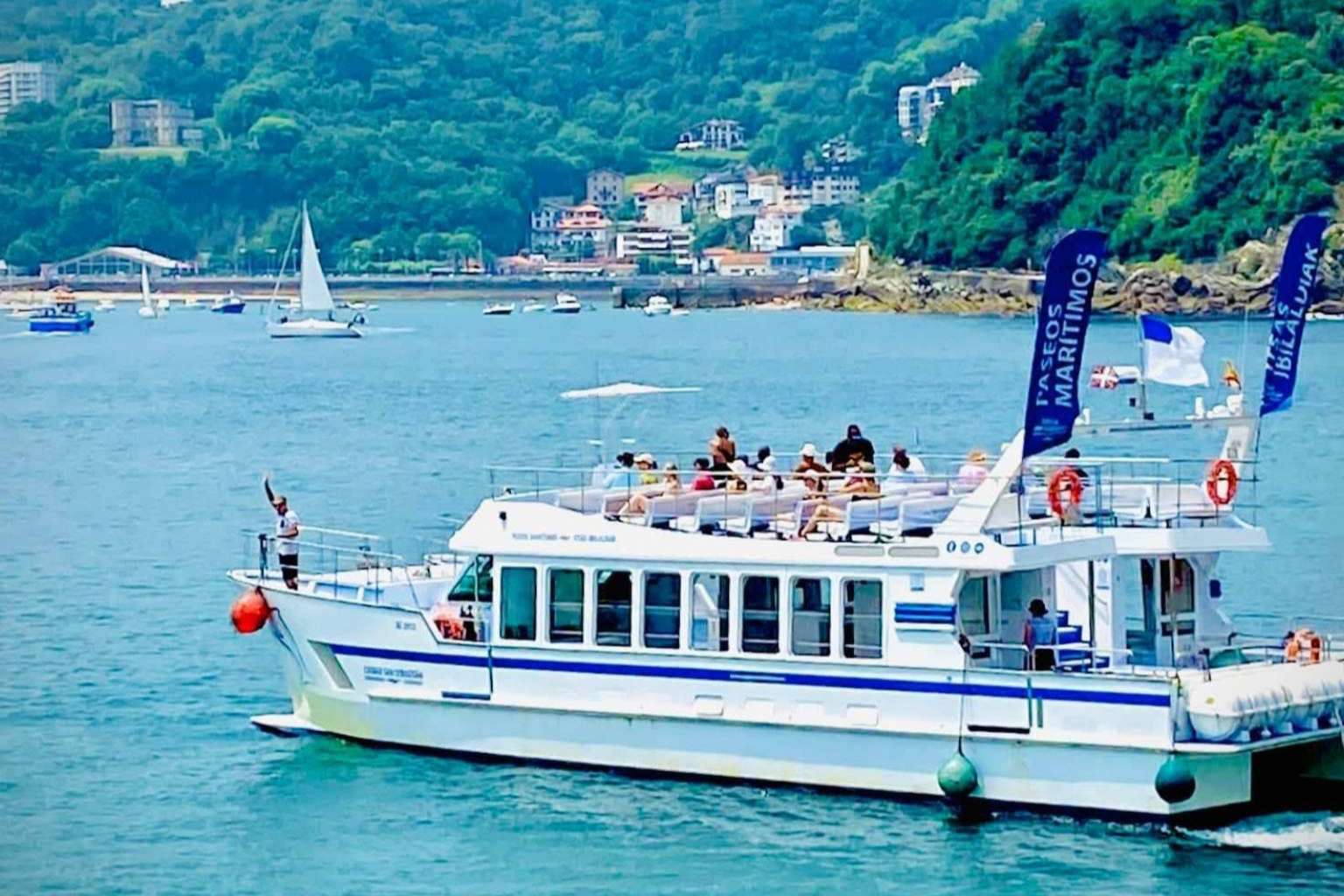 Ciudad San Sebastián para disfrutar de los paseos marítimos en catamarán