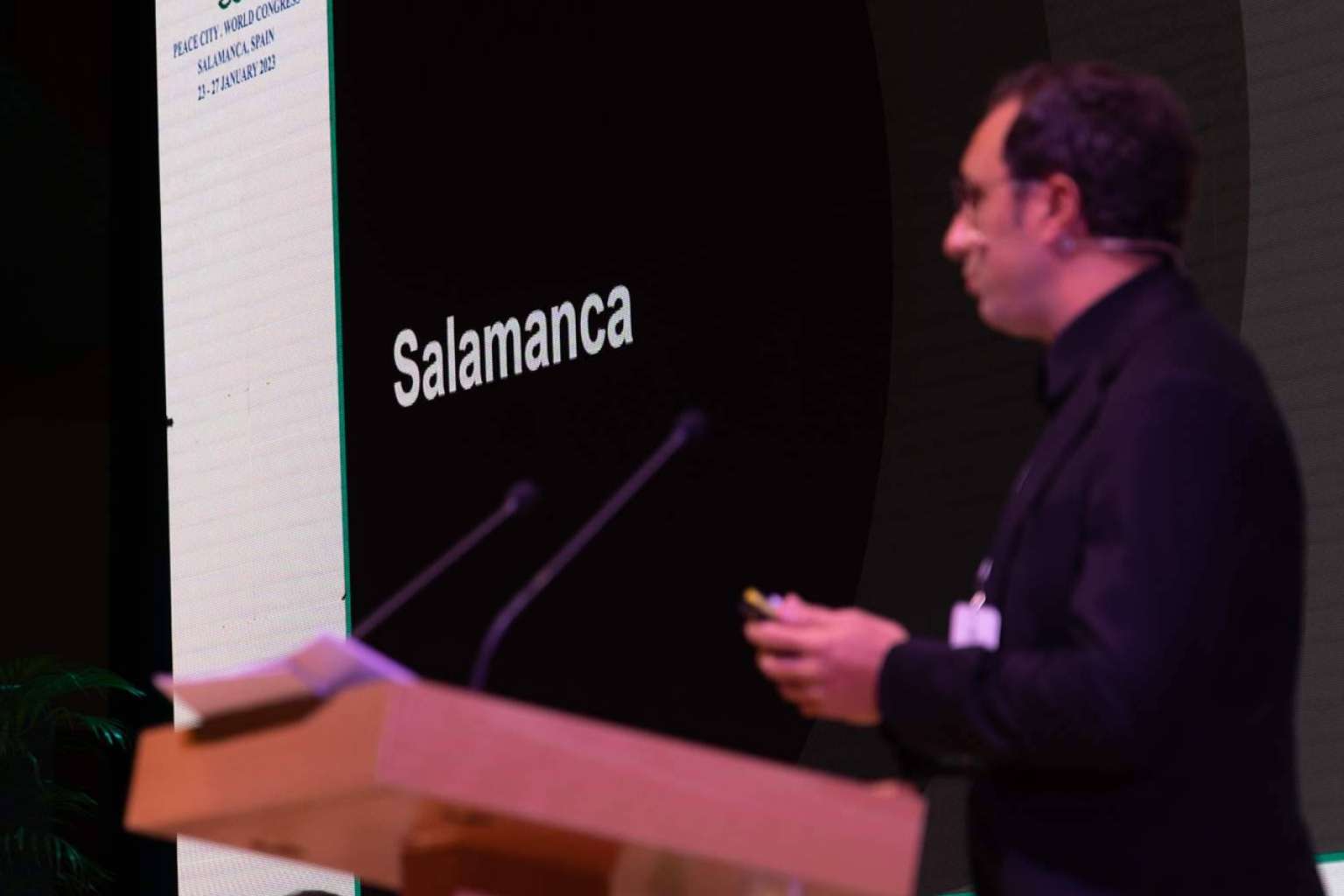 Design Thinking como herramienta para desarrollo urbano en el congreso Peace City World Salamanca, por DXMID