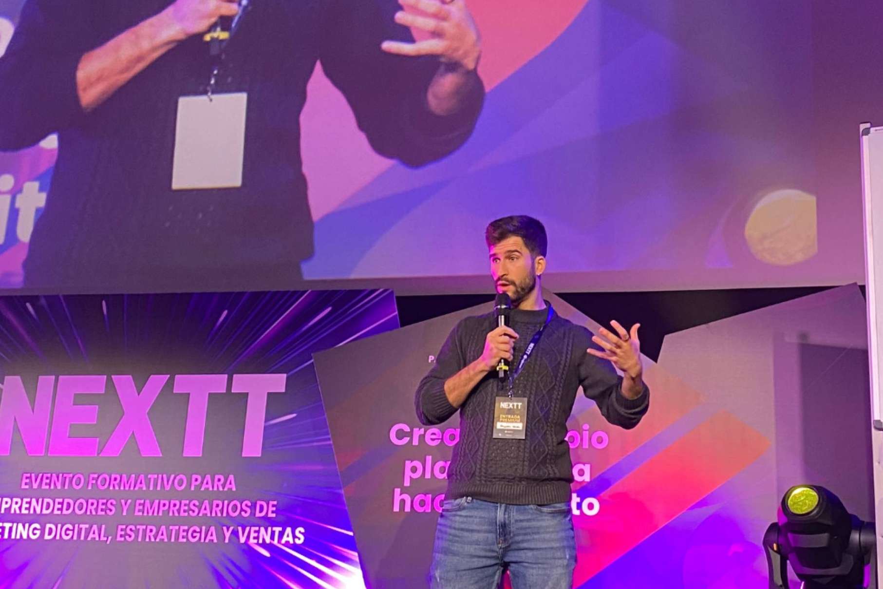 Cómo puede mejorar los ingresos como fisioterapeuta la formación empresarial de thefisioprogram de Alejandro Estepa Gallego