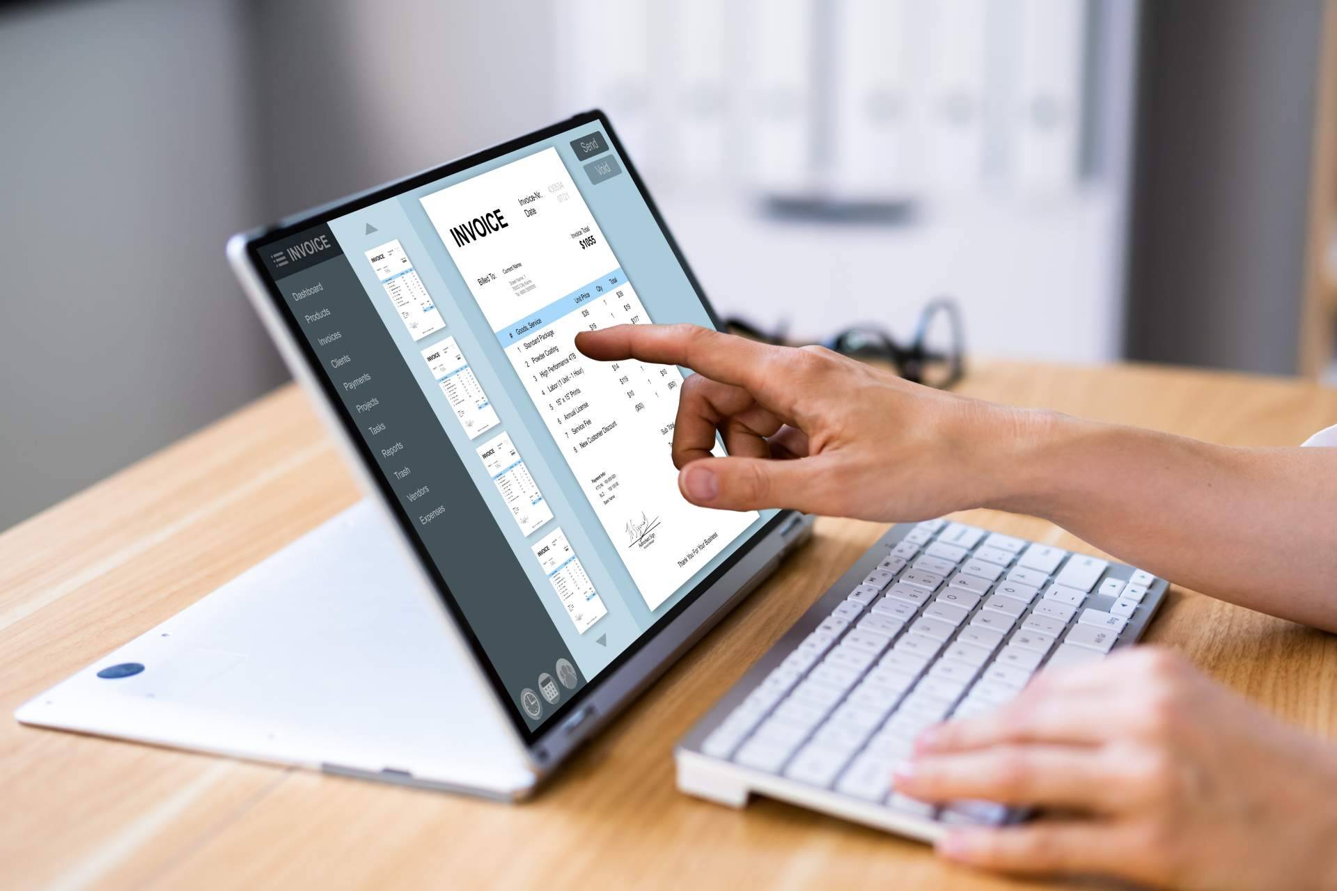 Webforever ofrece un software para gestionar la factura electrónica obligatoria