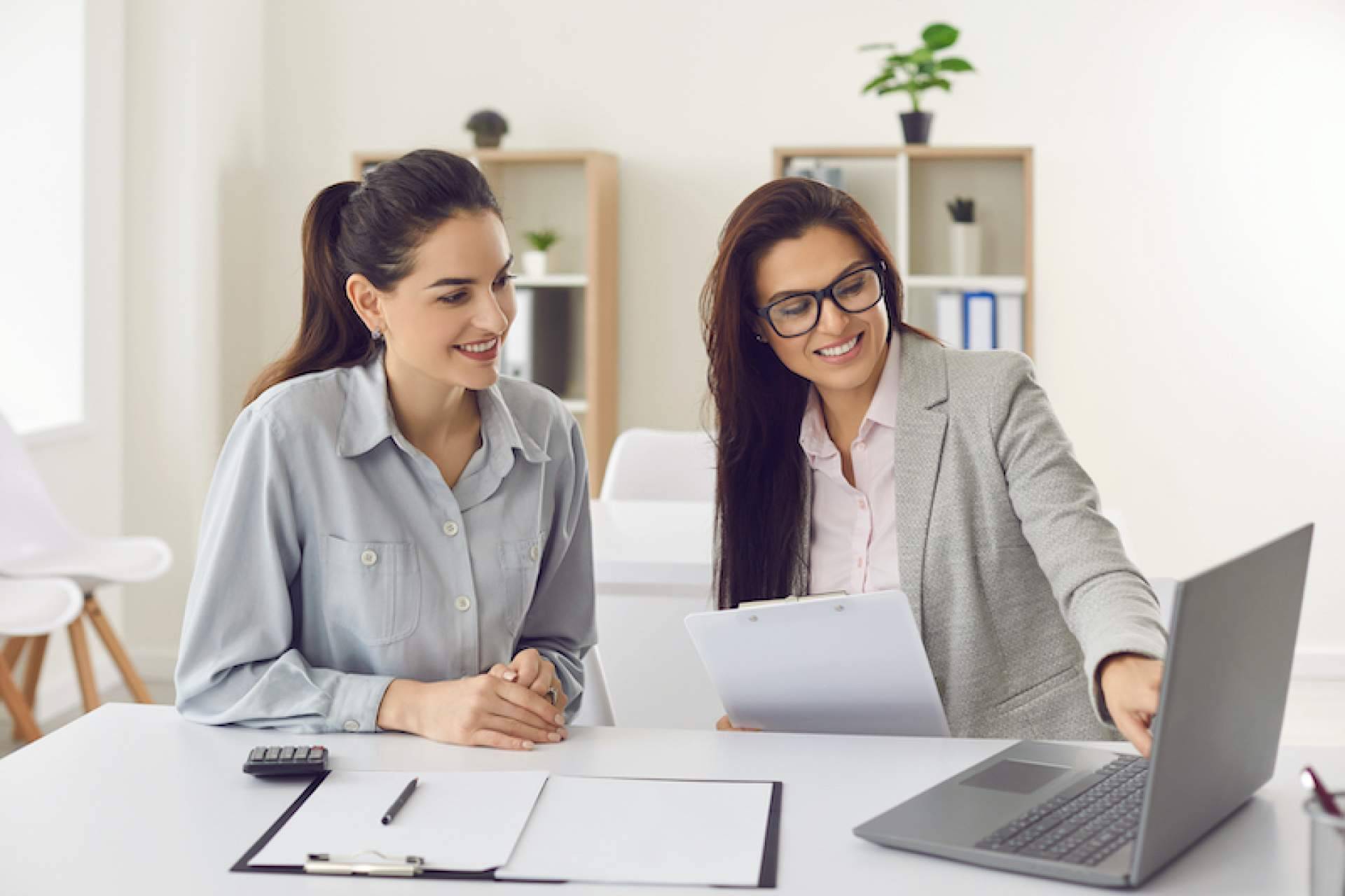 La asesoría laboral, fiscal y contable que pone a disposición Cross Consulting RRHH