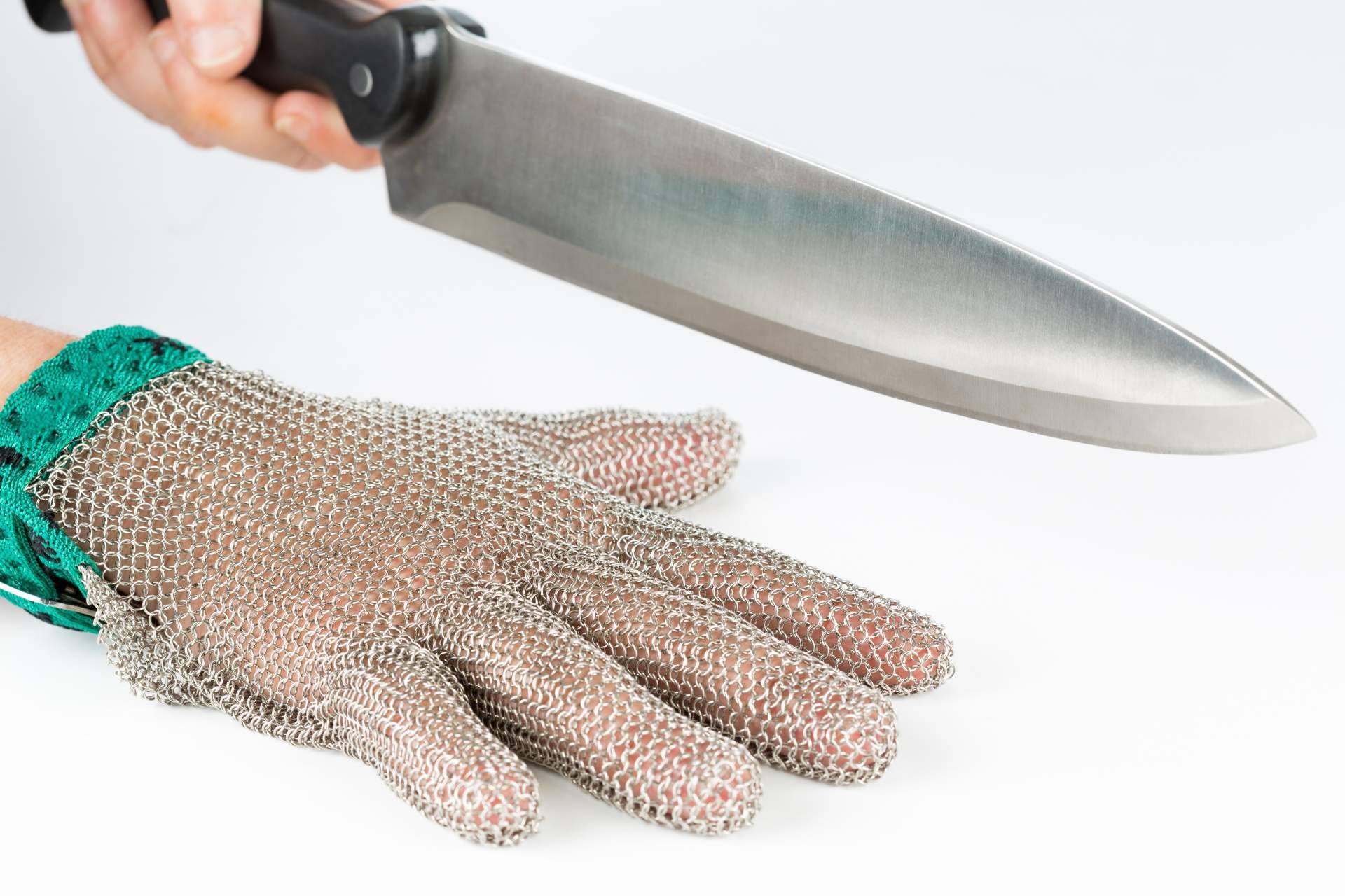 Máxima protección y confort para operativos de fuerzas de seguridad con los guantes anticorte