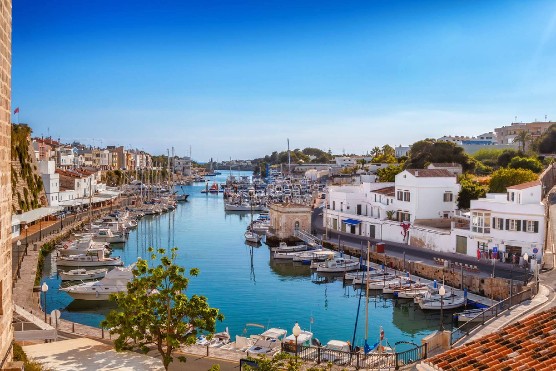Los mejores meses para visitar Menorca, según la empresa de alquiler de coches Minurka