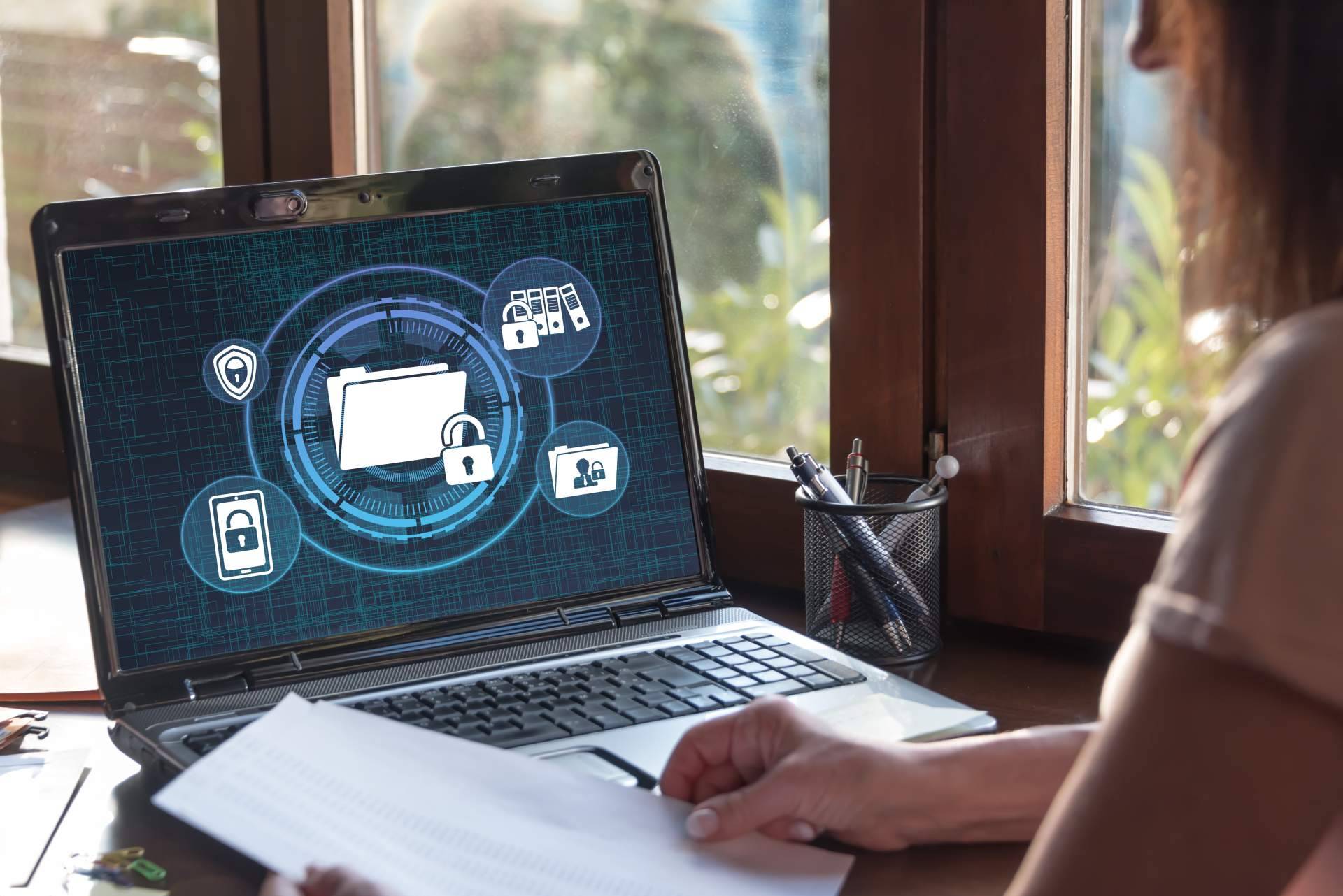Adaptanor y su servicio de protección de datos para empresas y autónomos