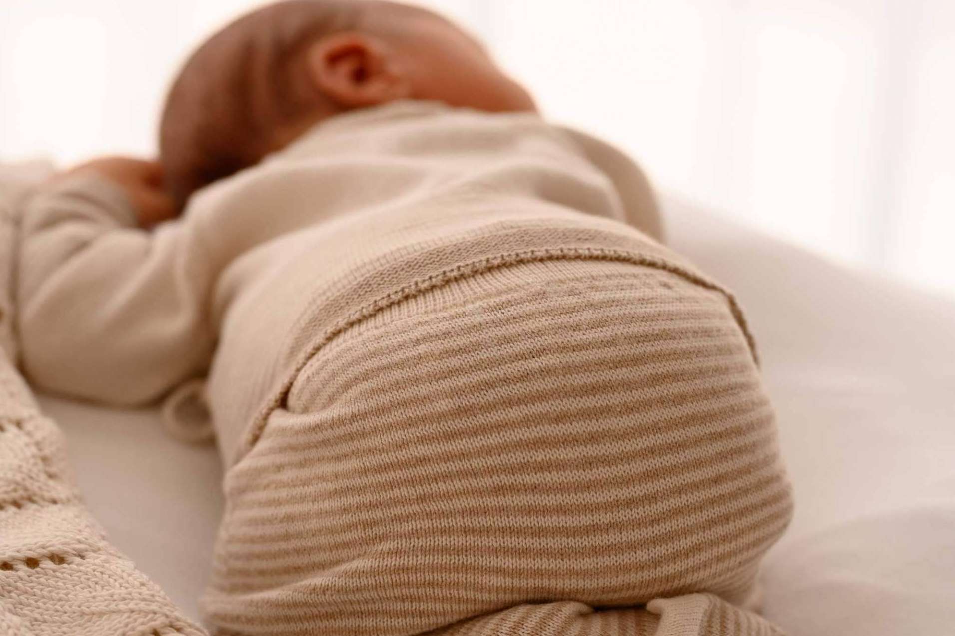 Una apuesta por las marcas que fabrican en España y prendas de bebé sin costuras, con Peques