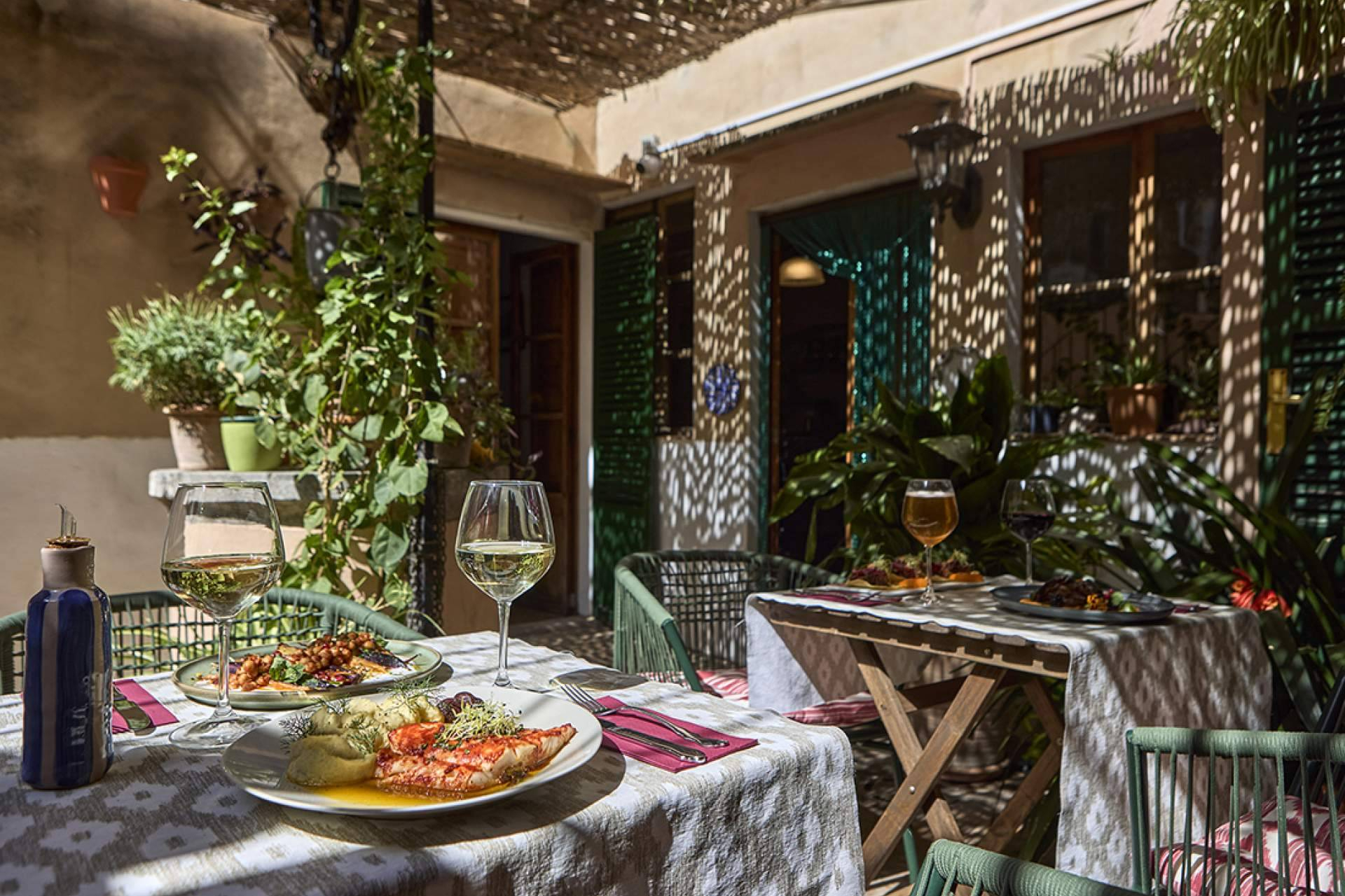 Can Busquets consolida una nueva etapa en Banyalbufar, Mallorca como hotel boutique en la Tramuntana