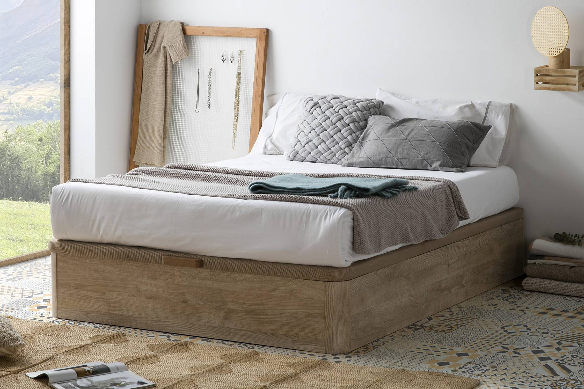 Top Mueble impulsa su catálogo de bases tapizadas y canapés abatibles con nuevas colecciones