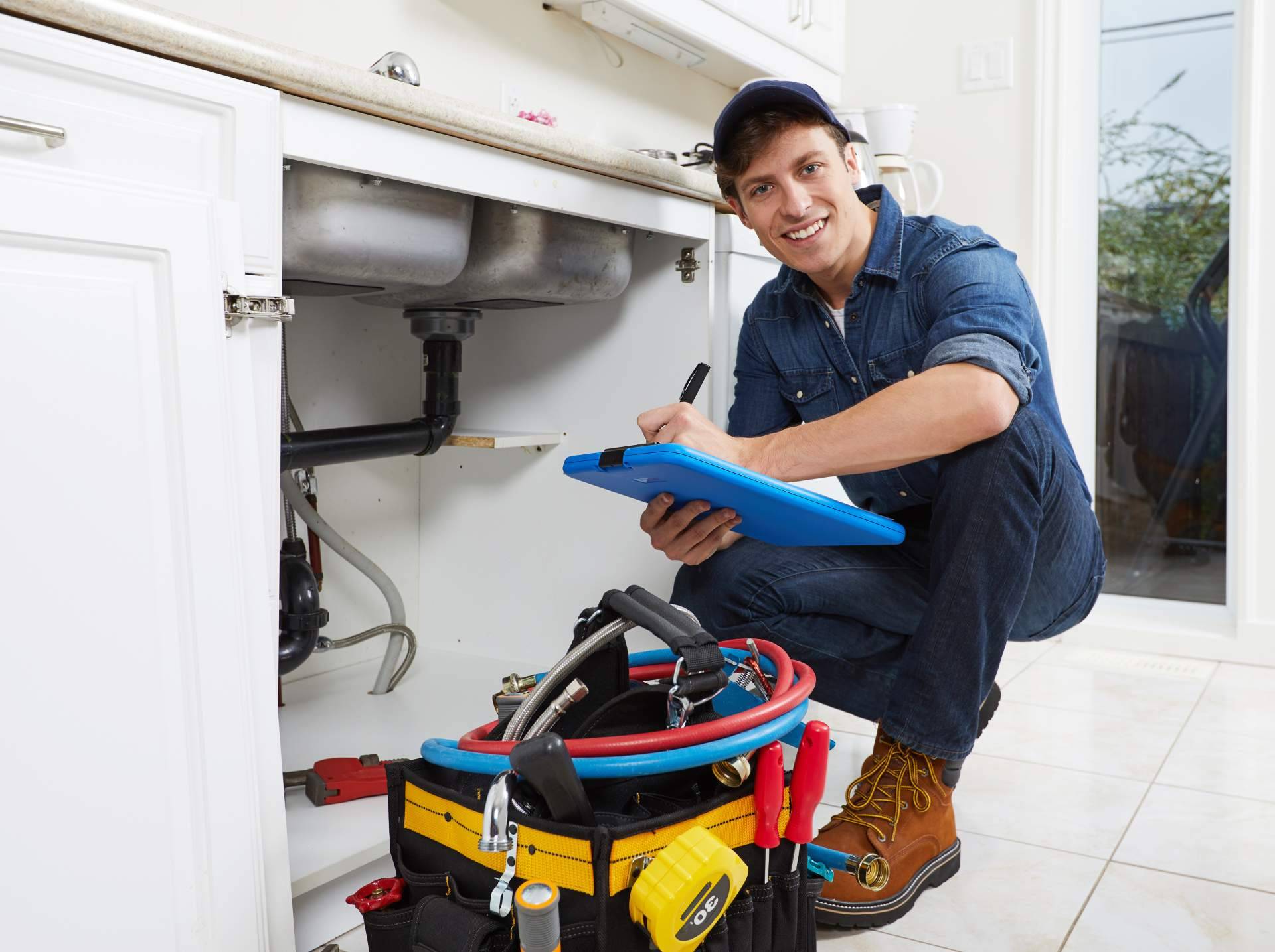 Reparaciones Nieto refuerza sus servicios de fontanería 24 horas en la provincia de Alicante
