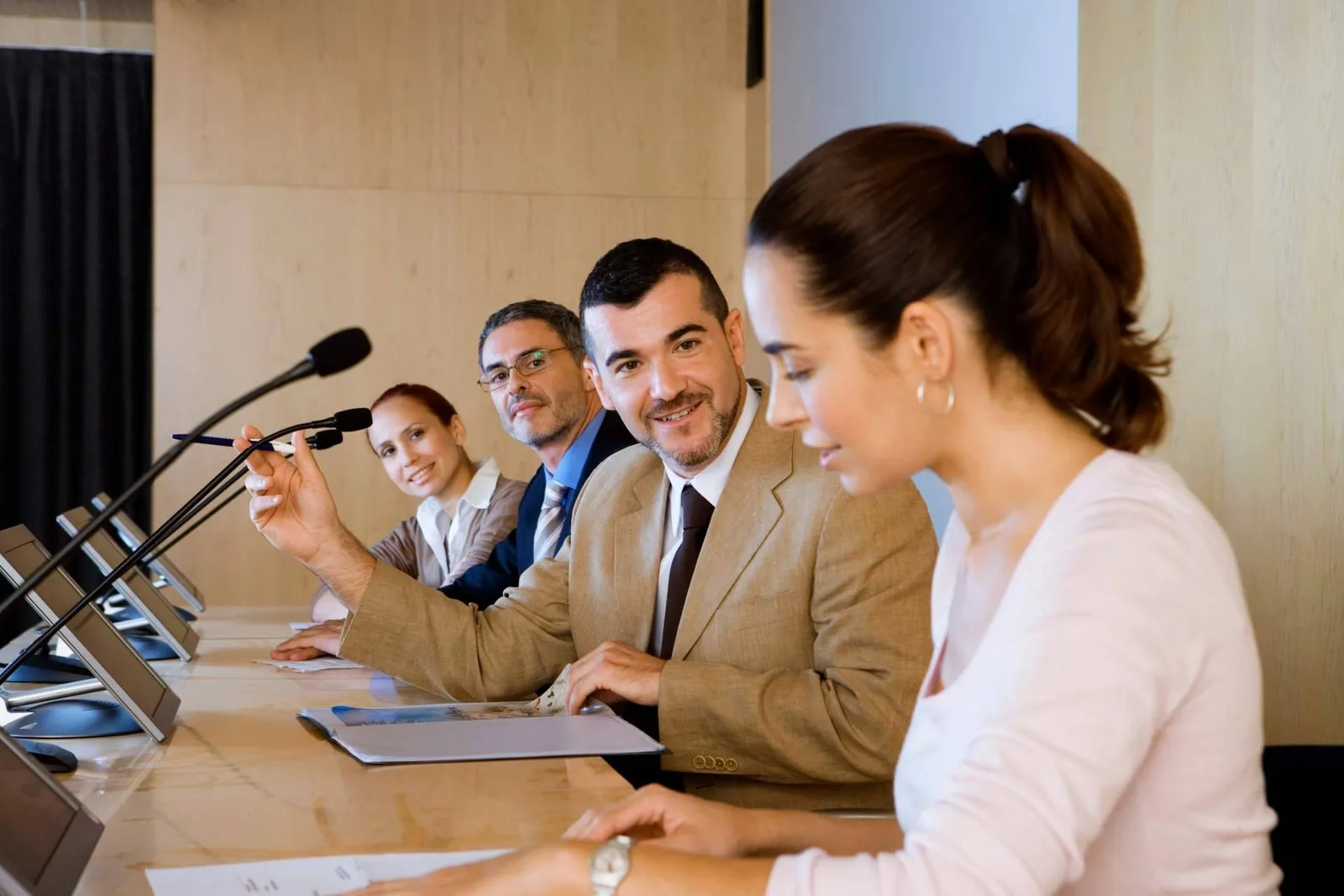La empleabilidad en la era de la inteligencia artificial comienza en el aula con el método del caso